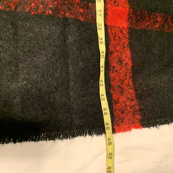 Soft wrap one size. Never worn - Picture 7 of 12